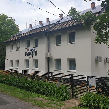 Kid Familia Panzio Balatonszarszo B&B 외부 사진
