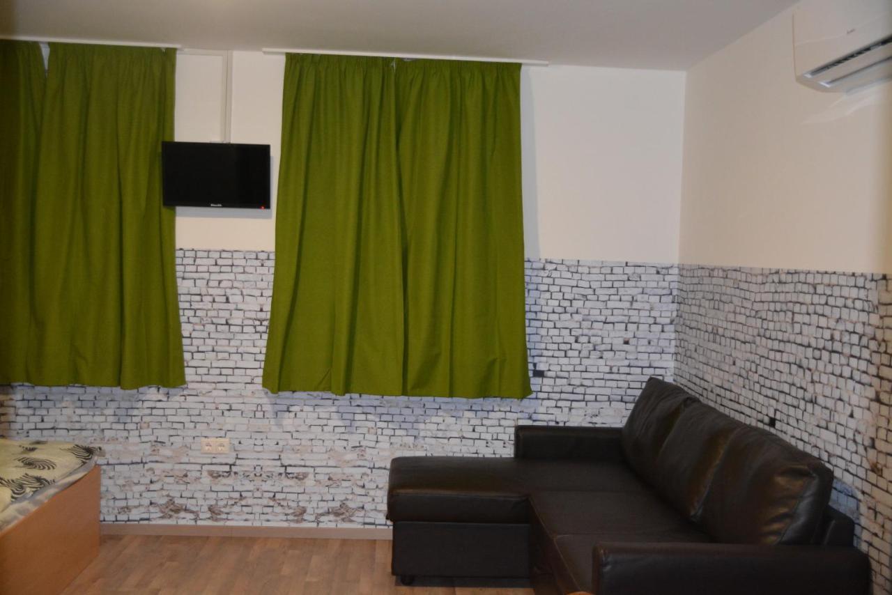 Kid Familia Panzio Balatonszarszo B&B 외부 사진