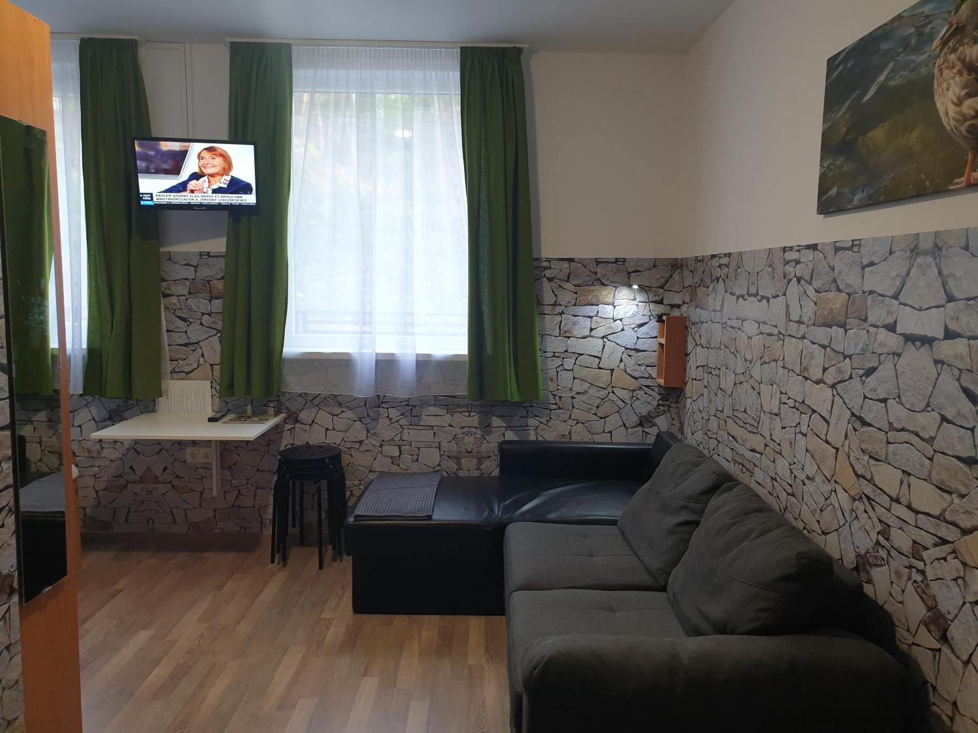 Kid Familia Panzio Balatonszarszo B&B 외부 사진